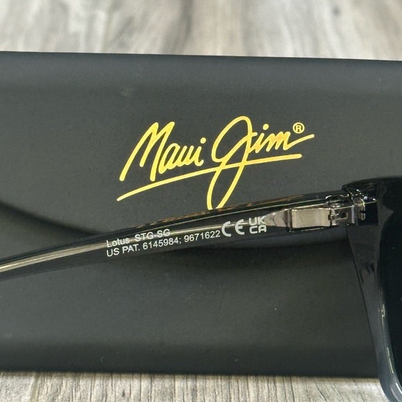 Maui Jim Lotus MJ827-02J Glossy Black Frame Neutral Grey Lens Brand New - Picture 5 of 7